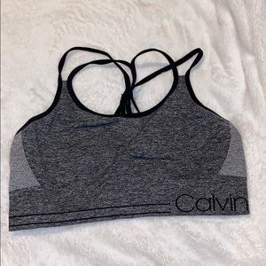CALVIN KLEIN sports bra size M